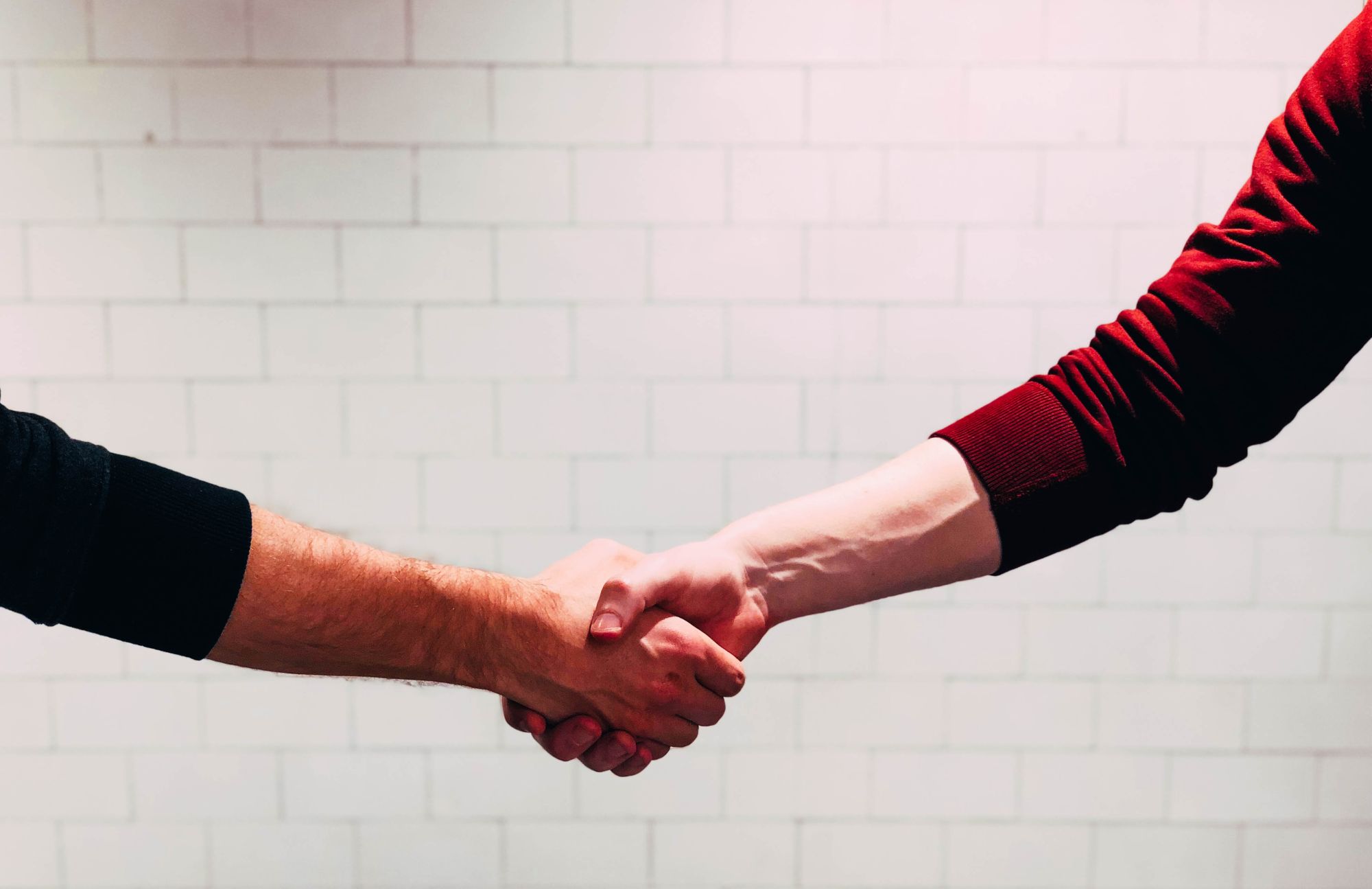 Americké nebankovní hypotéky, půjčky se zástavou nemovitosti, podnikatelské, firemní úvěry, přímé výkupy, zpětné leasingy bez registru, bonity, příjmu i účelu
